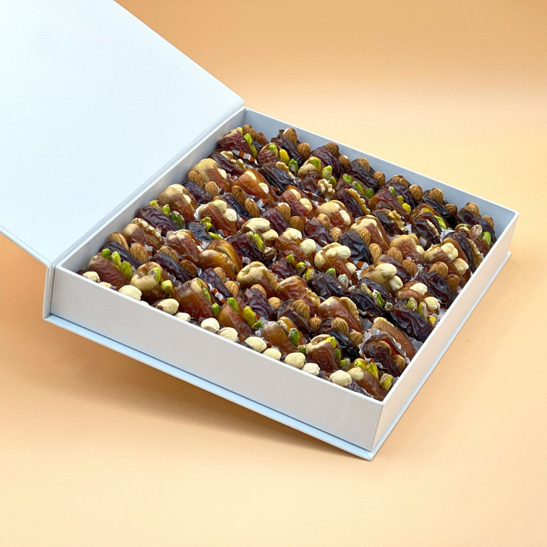 ssorted date nuts box large size