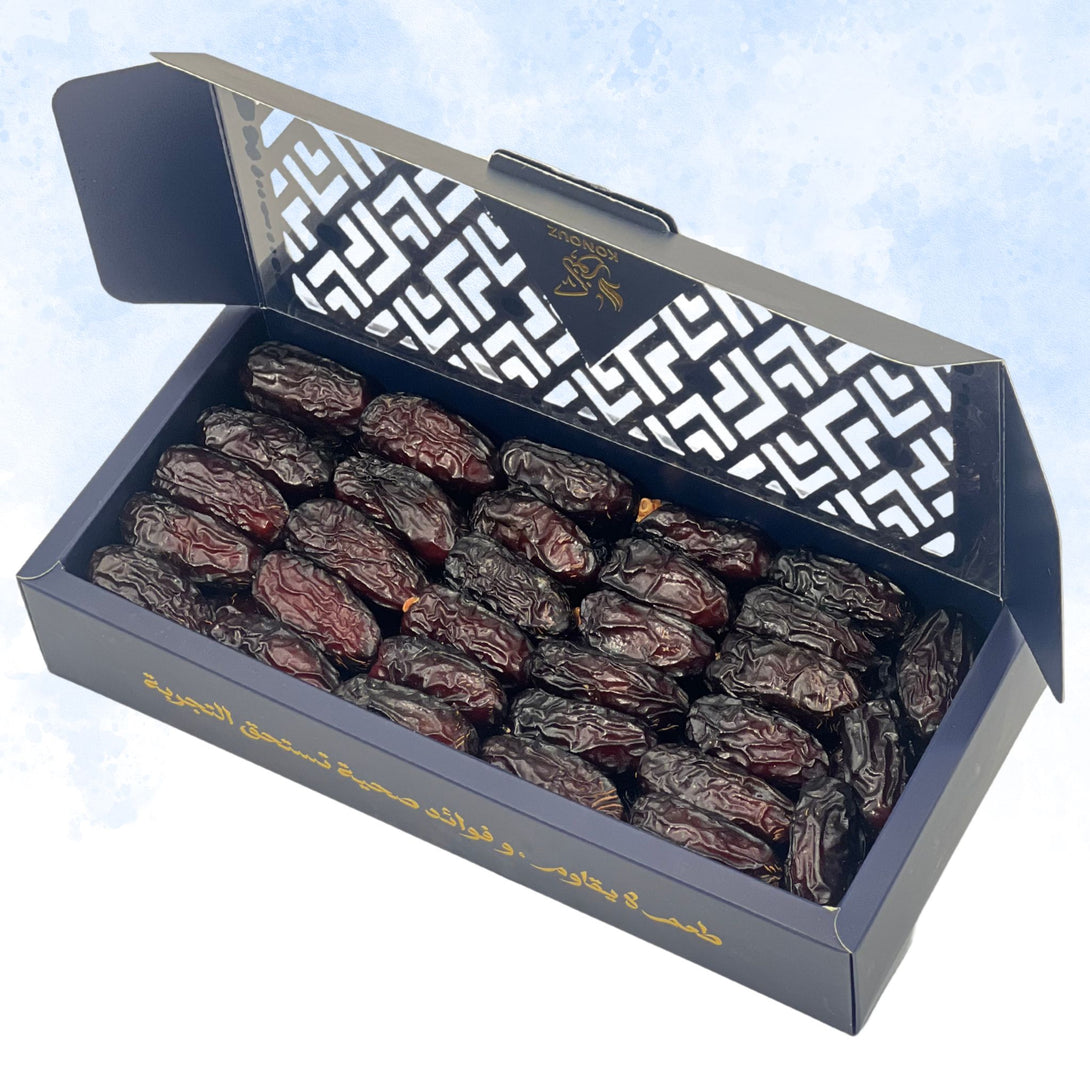 Safawi dates in 1 KG elegant gift box – premium Saudi dates